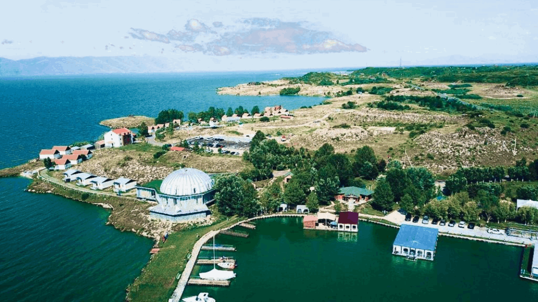 HOTELS IN REGIONS SEVAN ``NOY LAND RESORT``